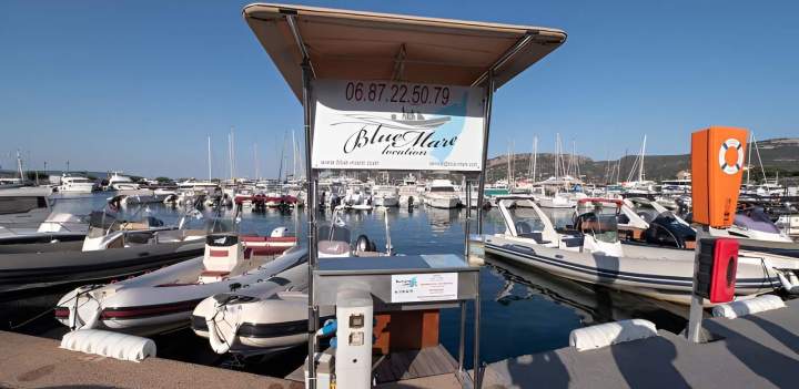 Service de location de bateau Porto-Vecchio