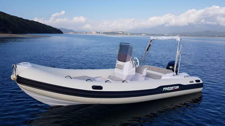 Service de de location bateau pneumatique Porto-Vecchio