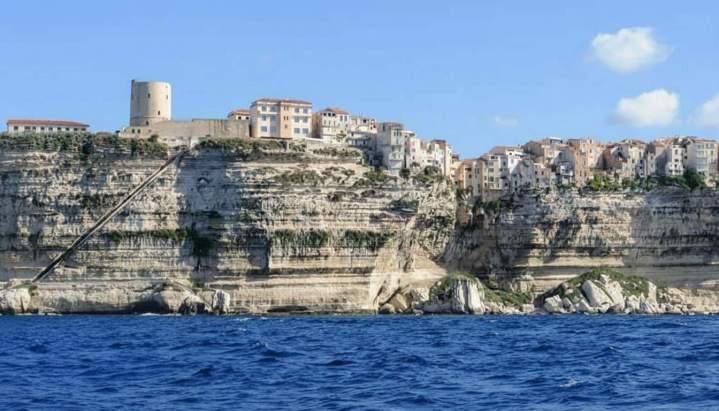 Falaise de calcaire à Bonifacio Porto-Vecchio